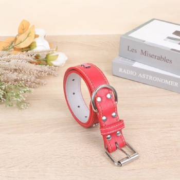 HN24-YDPC501-5 PU leather dog collar in red with bone shaped rivet (2)