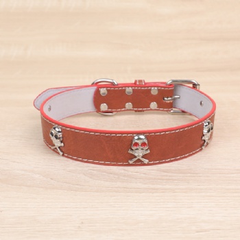 HN24-YDPC503-1 PU leather dog collar in brown with skull & crossbones shaped rivet (2)